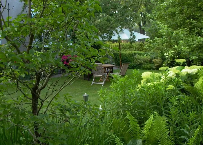 Altes Am Park 招待所 克桑滕