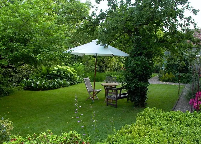 招待所 Altes Am Park 3*